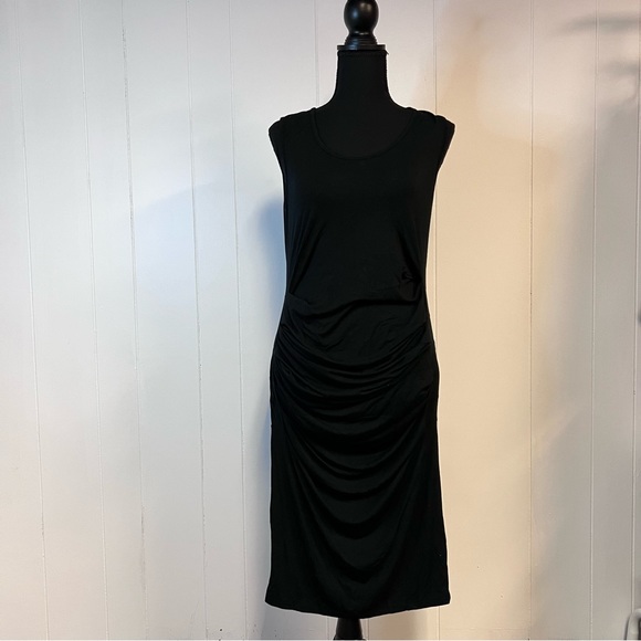 Ingrid and Isabel Black Maternity Dress - Picture 3 of 4